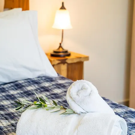 Olive #4 קרפאטוס