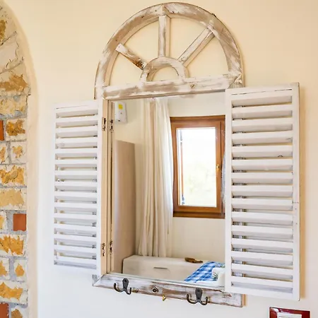 Olive #4 * Karpathos Town (Pigadia)