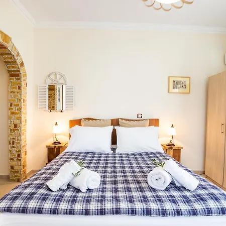 Apartment Olive #4 Karpathos Town (Pigadia)